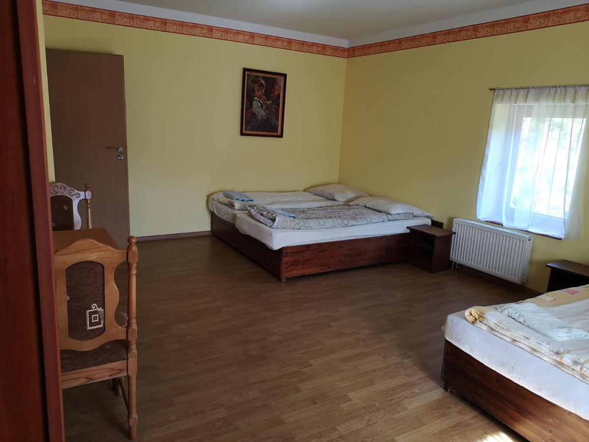 Zamek Ostrowski Chojnik Exterior foto